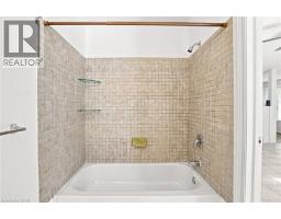 4pc Bathroom - 24 Hill Street, Hamilton, ON L8P1W7 Photo 15