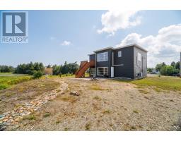 37 Pulpit Rock Road thumbnail 41