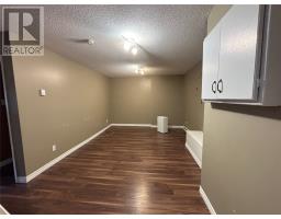 75 Munden Drive thumbnail 15