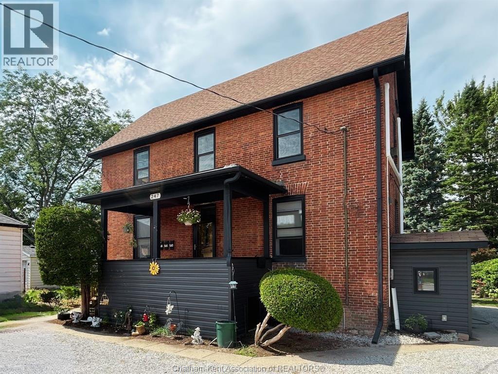 247 Selkirk STREET