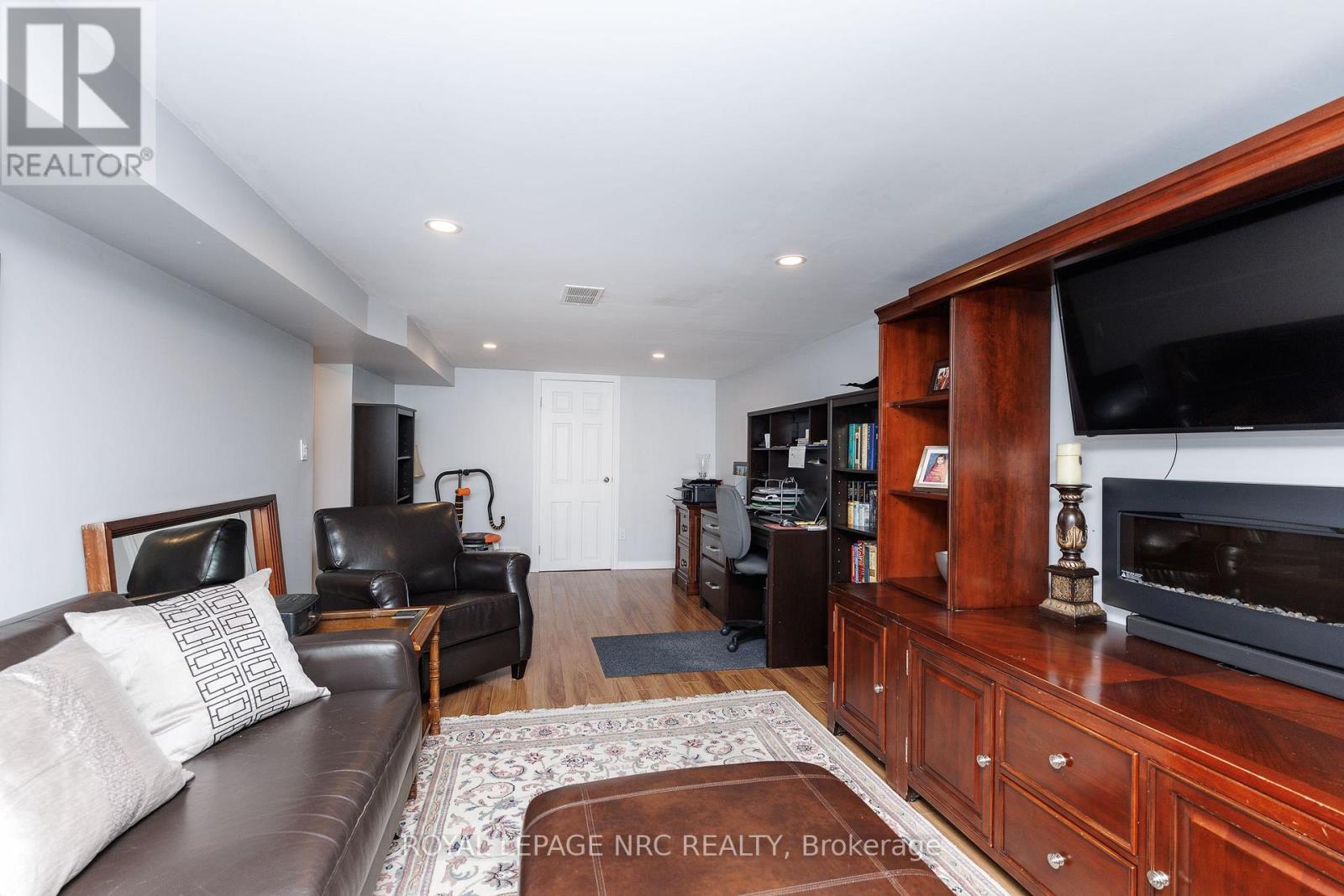7 PHILPARK ROAD - 23