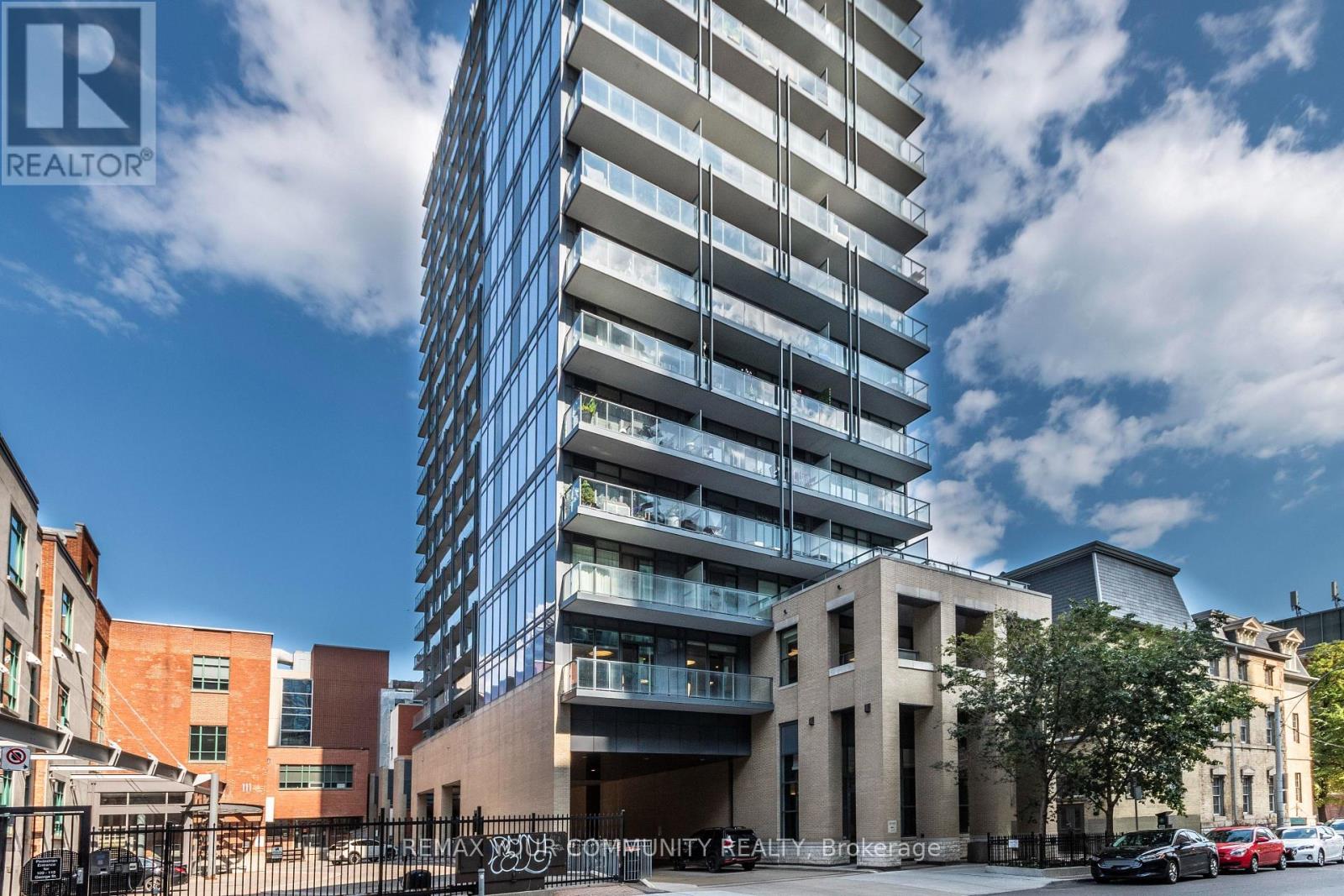 #501 105 GEORGE STREET - 1