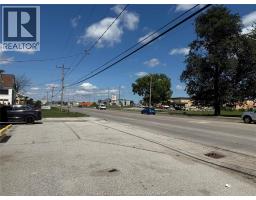 5163 Walker Road Unit# B, Tecumseh, ON N9A6J3 Photo 8
