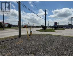 5163 Walker Road Unit# B, Tecumseh, ON N9A6J3 Photo 9