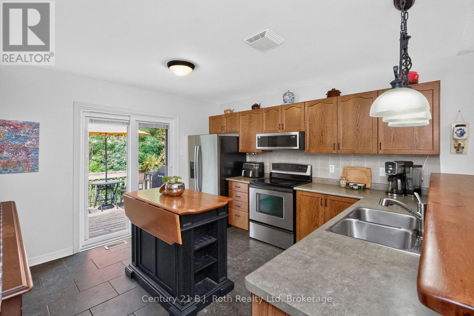 7 GEORGIAS WALK - Image 11