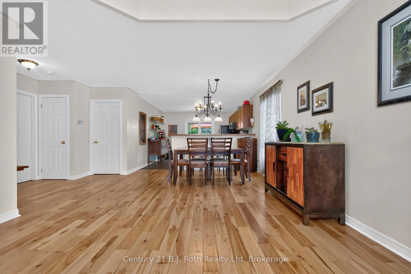 7 GEORGIAS WALK - Image 9