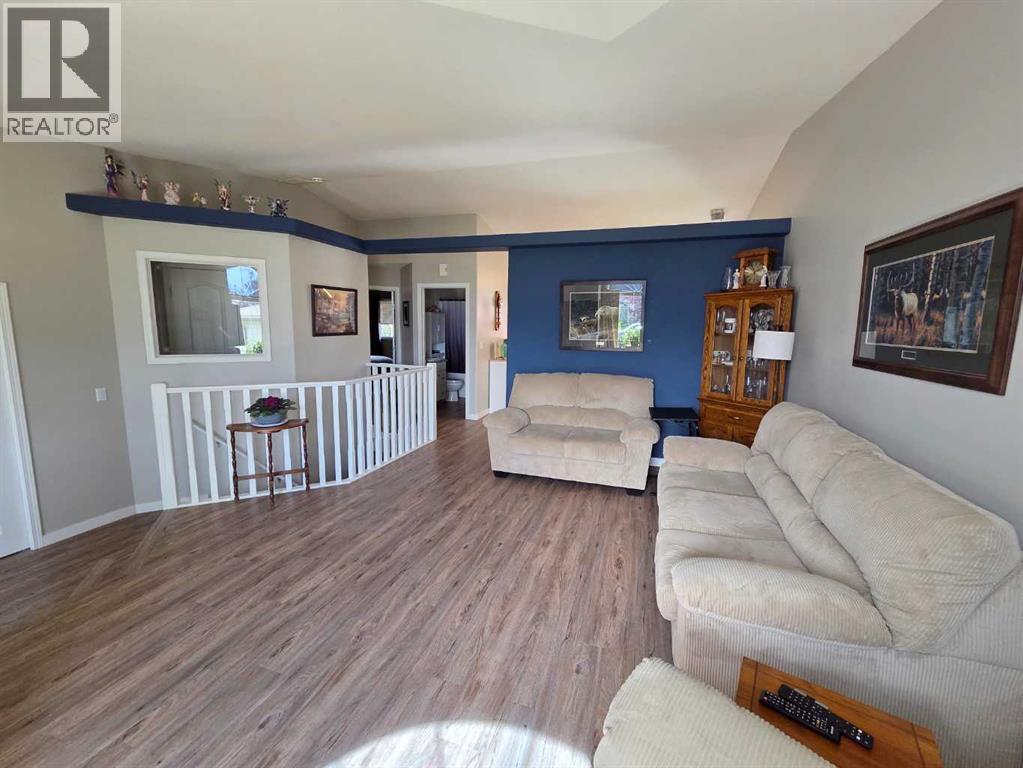 37 Pinnacle Crescent - Image 14
