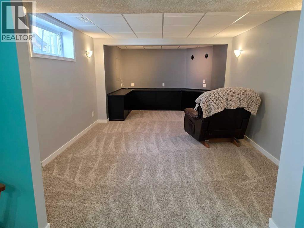 37 Pinnacle Crescent - 32