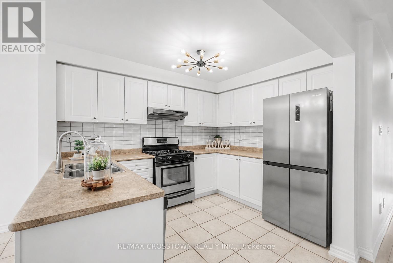 460 REEVES WAY BOULEVARD - 10