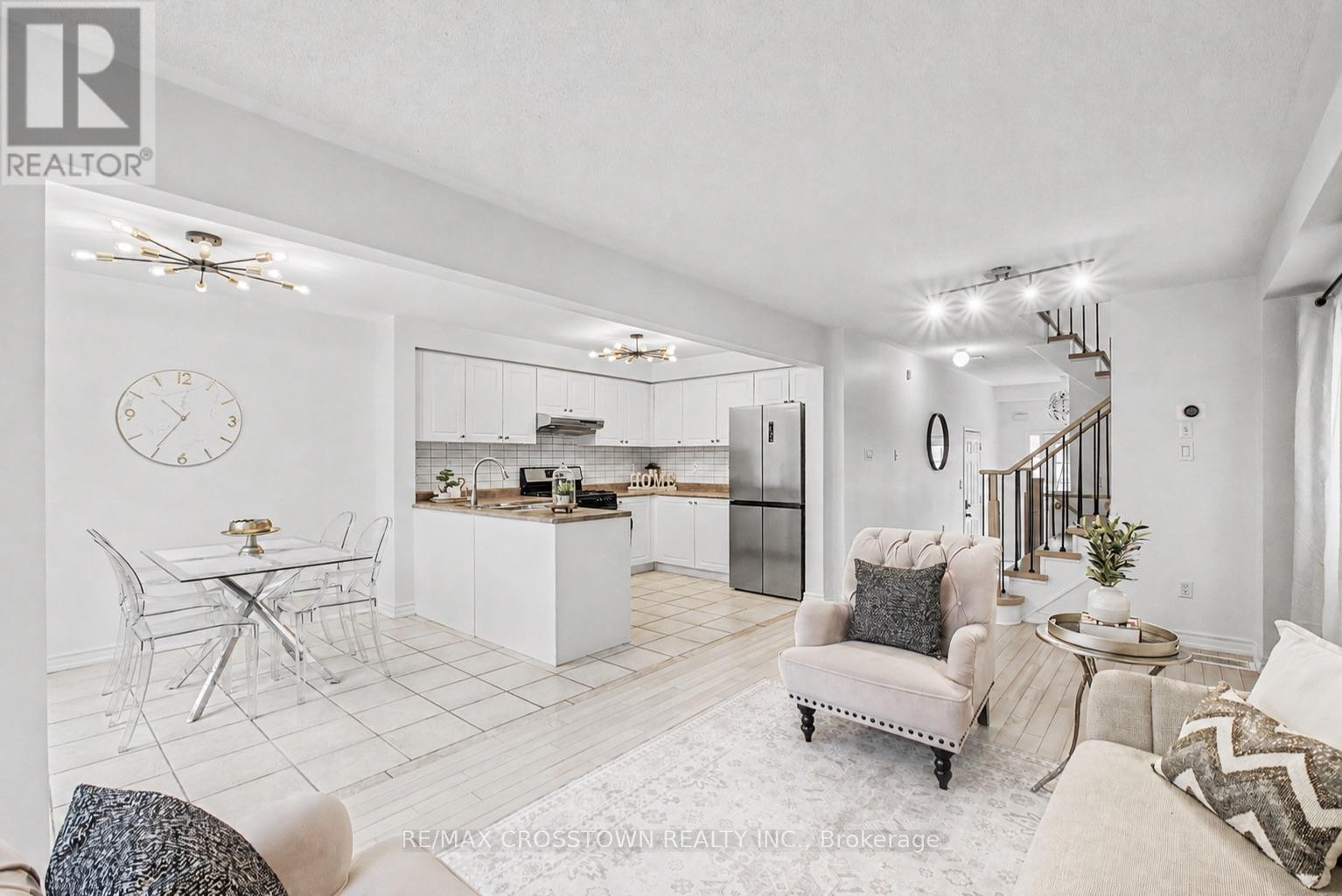 460 REEVES WAY BOULEVARD - 12