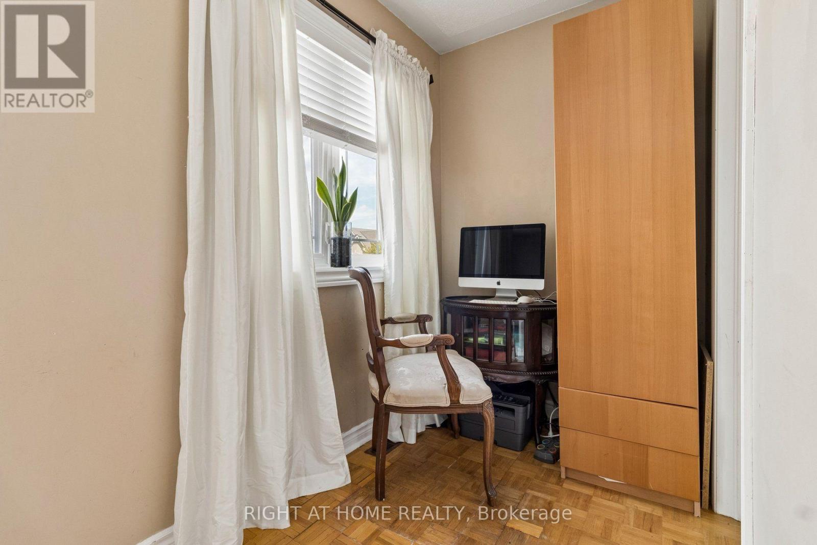 116 NASIR CRESCENT - Image 23