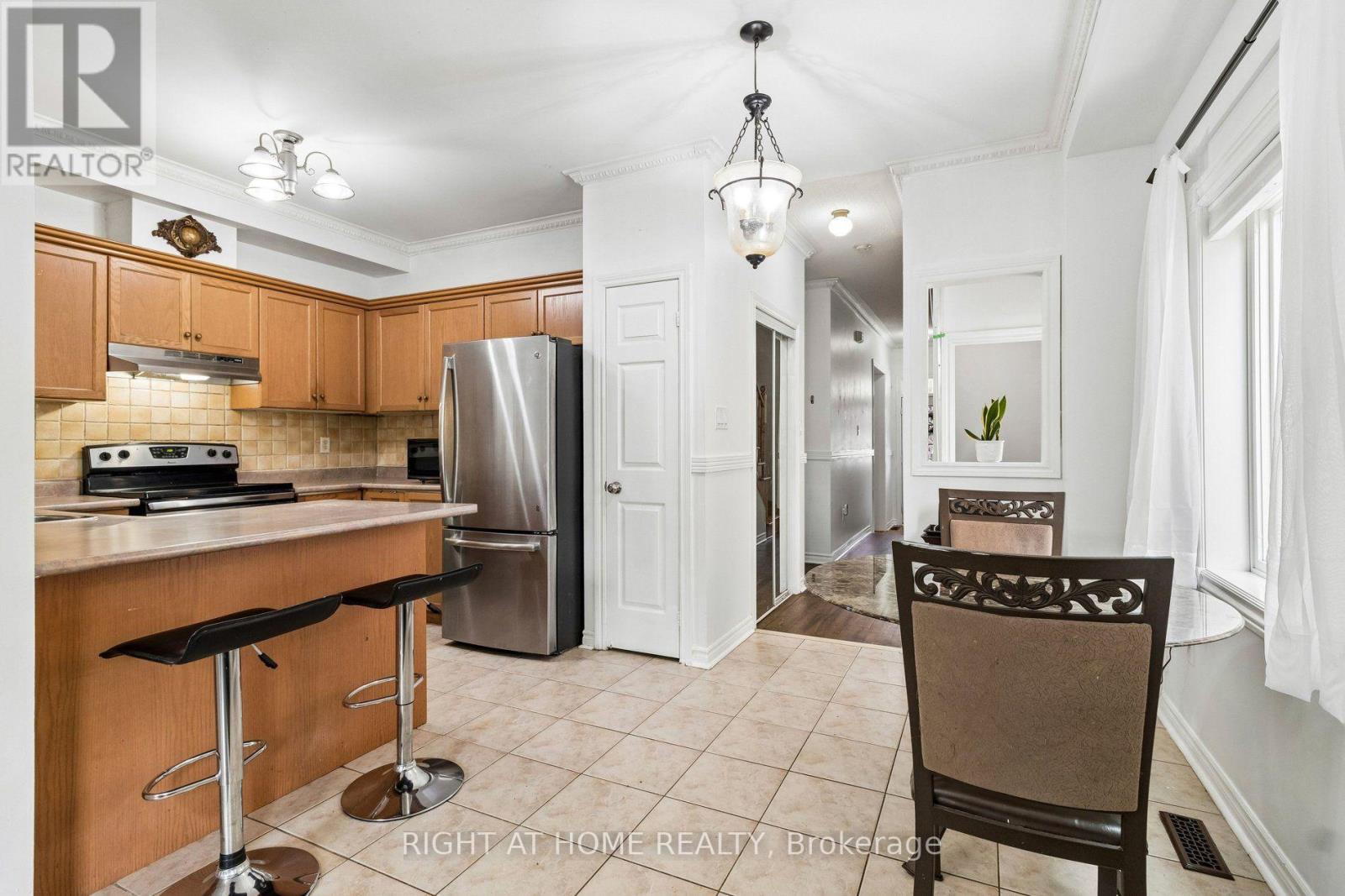 116 NASIR CRESCENT - Image 14