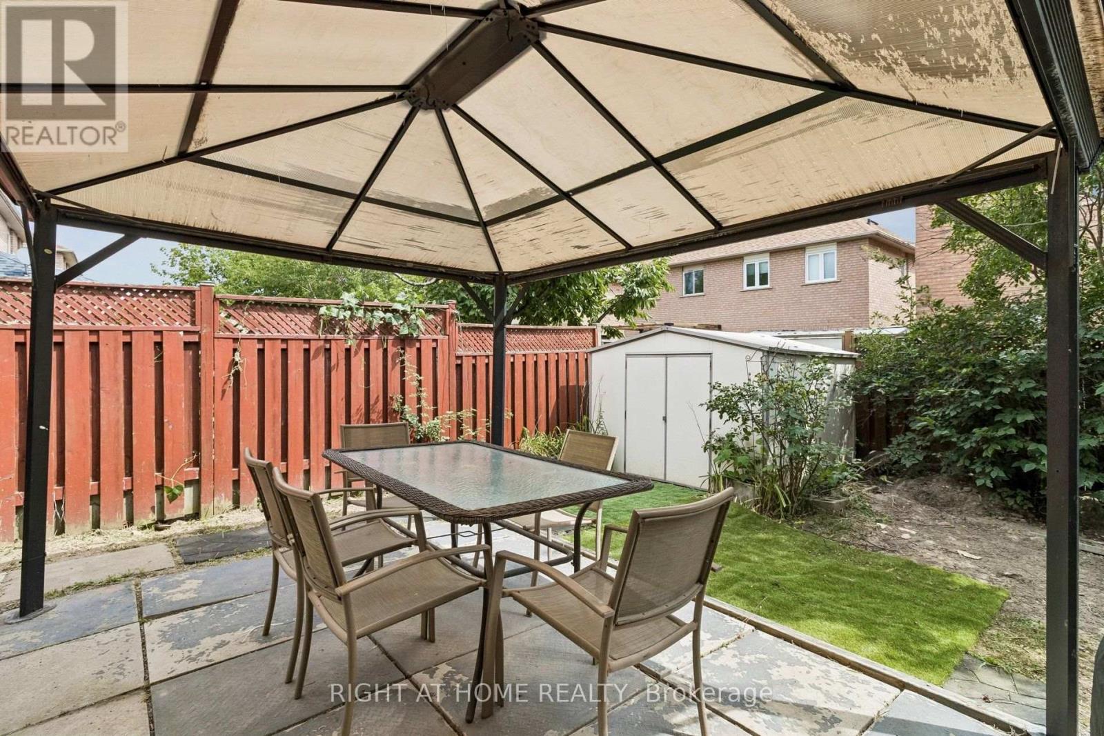 116 NASIR CRESCENT - Image 40