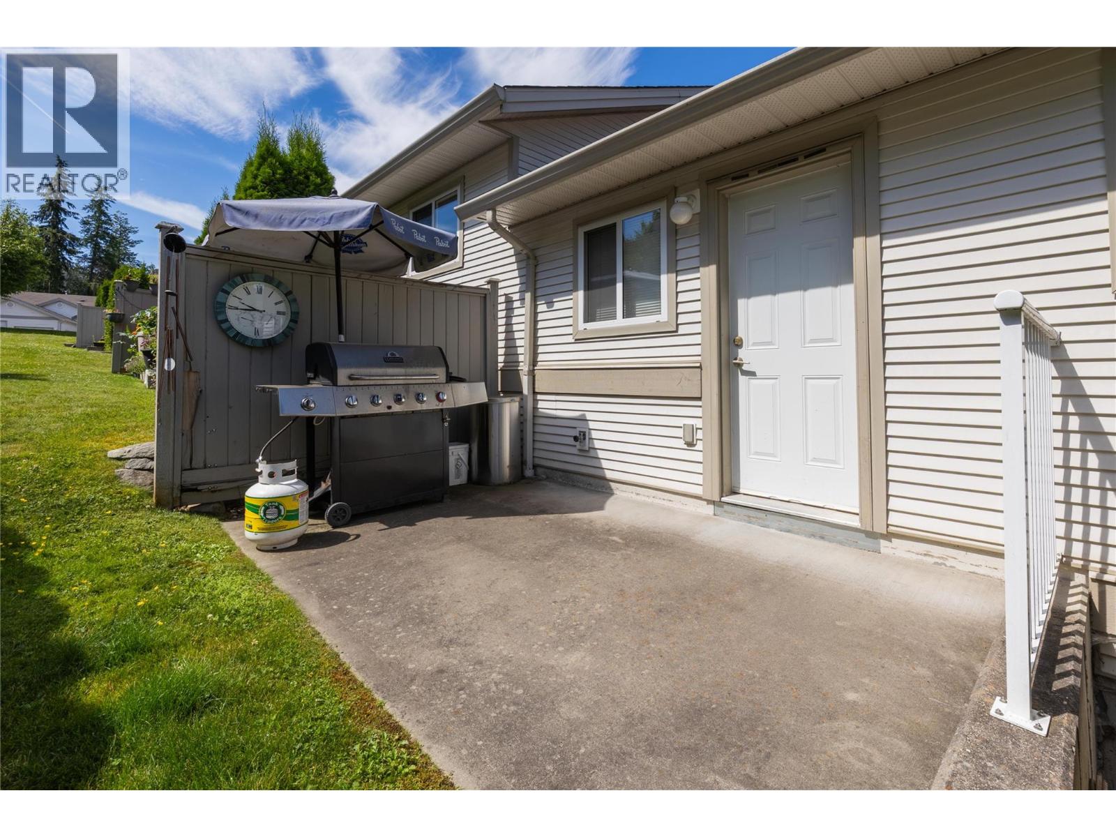 2 171 17 Street Southeast, Salmon Arm