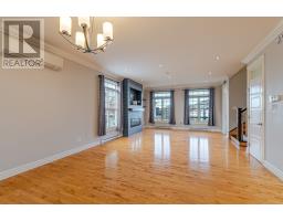28 Kenai Crescent thumbnail 14