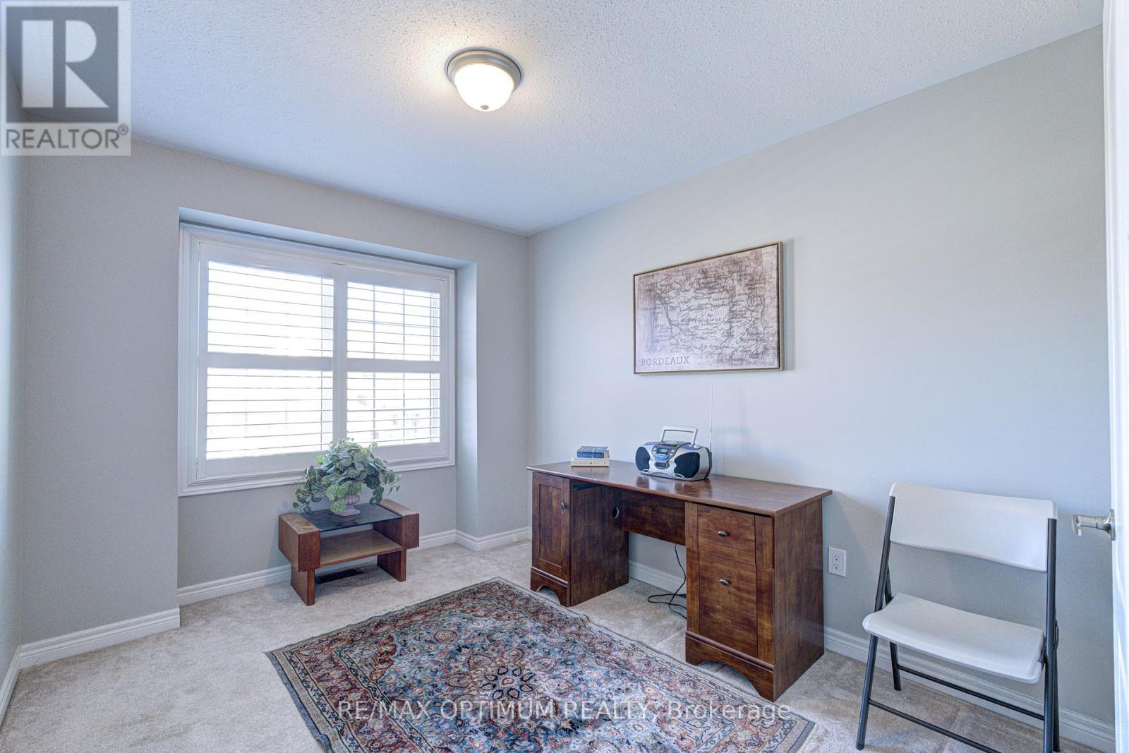 162 SKY HARBOUR DRIVE - Image 25
