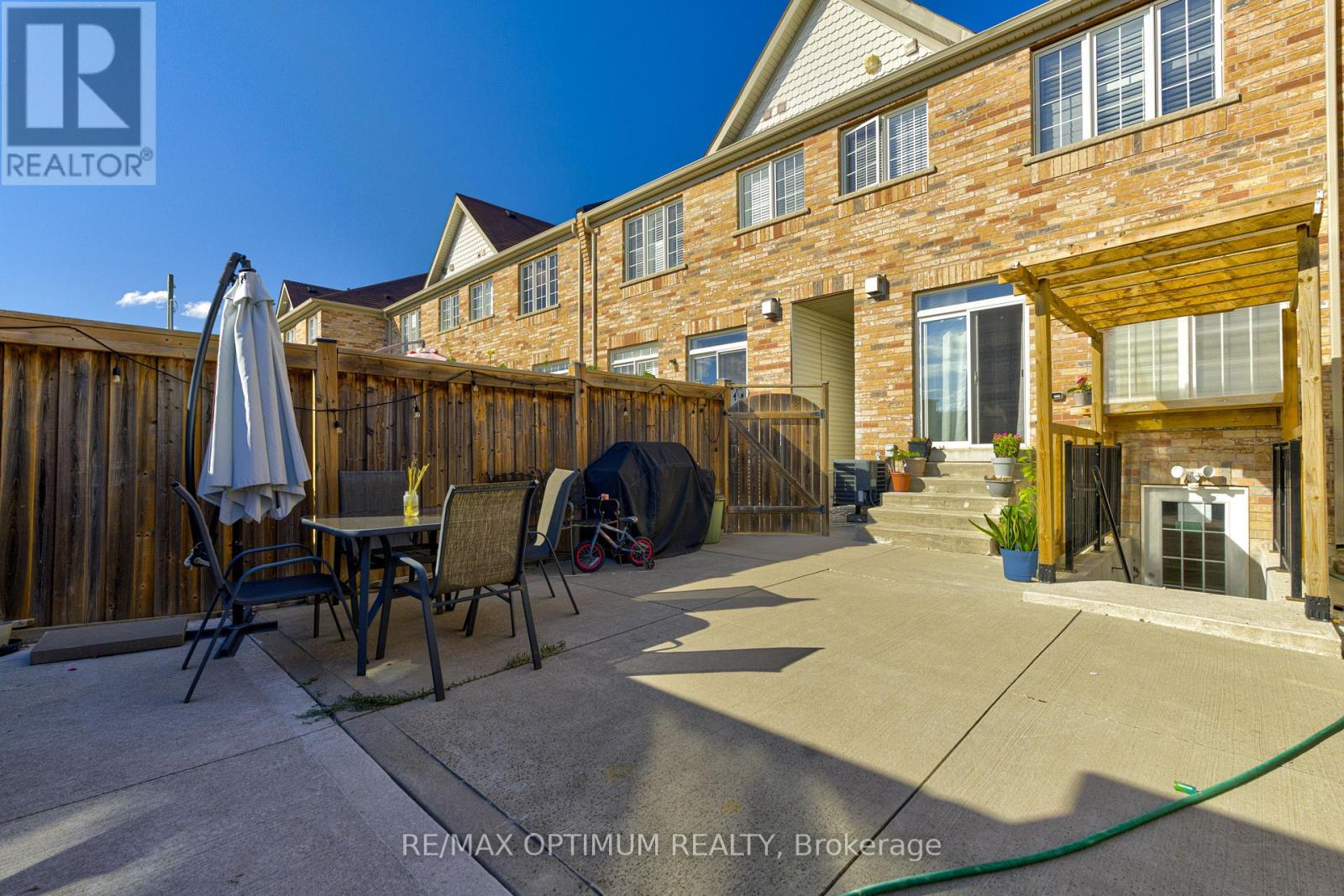 162 SKY HARBOUR DRIVE - Image 32