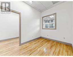 701 The Queensway Avenue, Toronto, ON M8Y1L2 Photo 12