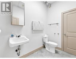 701 The Queensway Avenue, Toronto, ON M8Y1L2 Photo 14