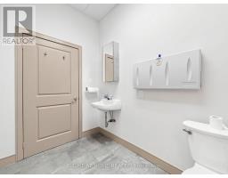 701 The Queensway Avenue, Toronto, ON M8Y1L2 Photo 15