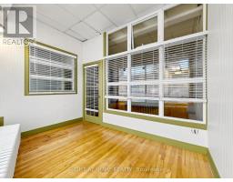 701 The Queensway Avenue, Toronto, ON M8Y1L2 Photo 7