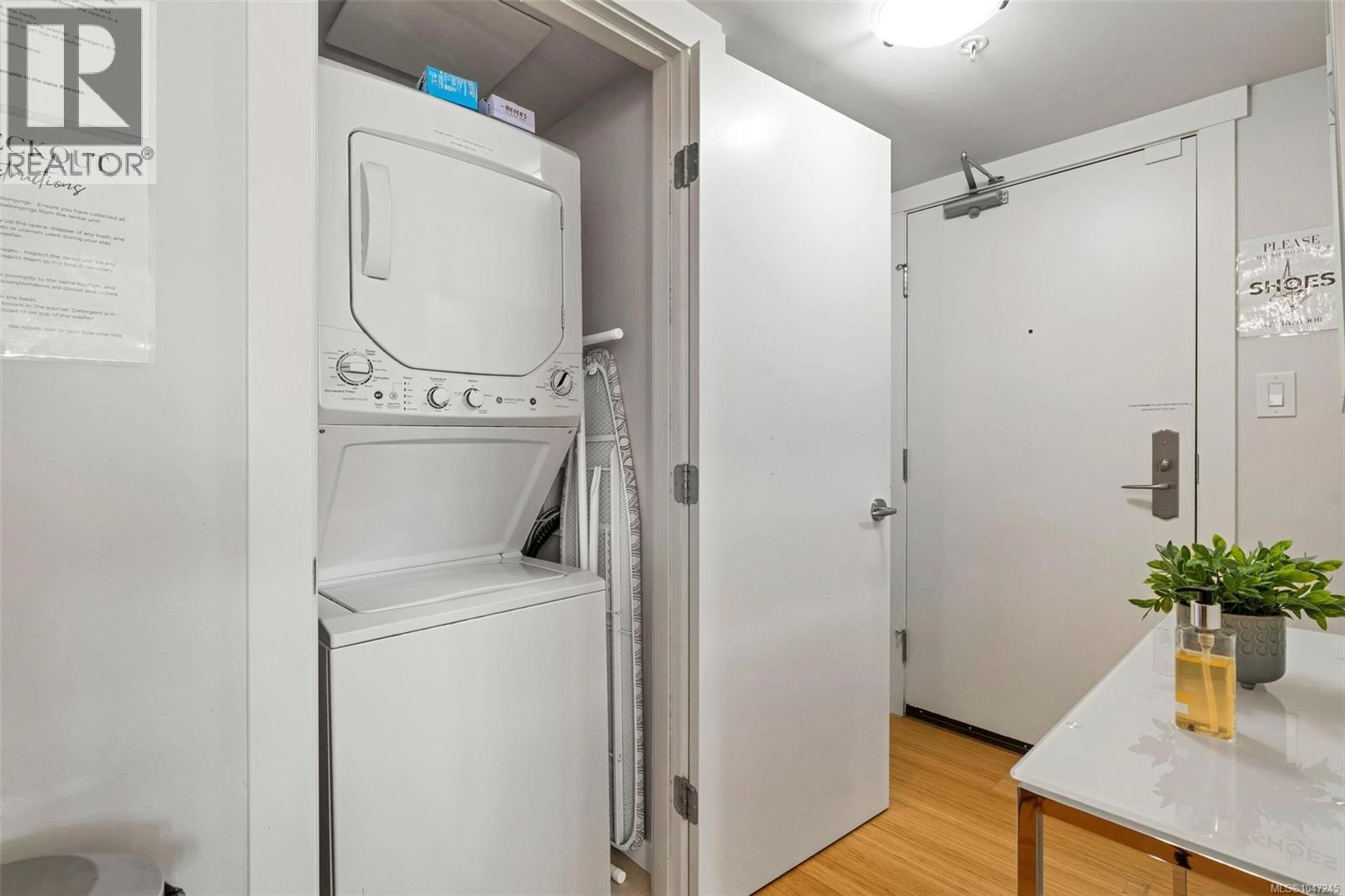 #1502 751 Fairfield Rd - Image 22