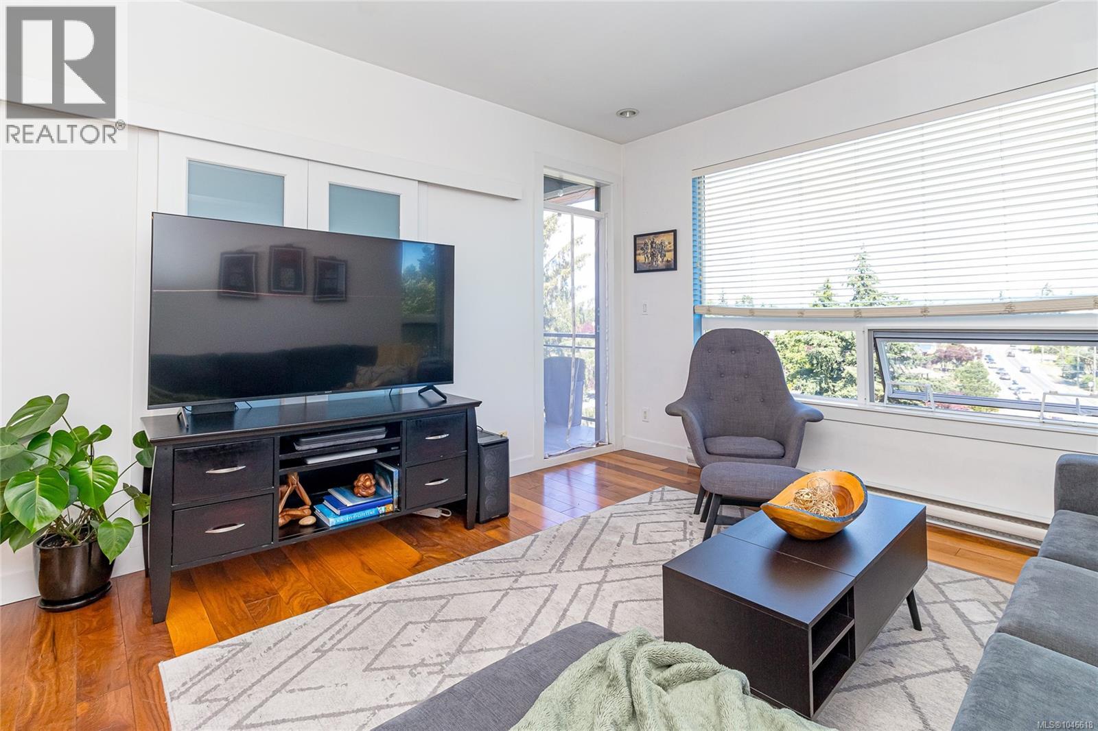 #403 1008 Tillicum Rd - Image 6