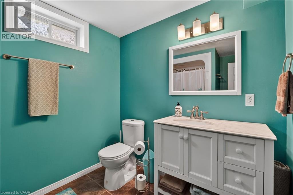11 ROCHELLE Crescent - Image 30