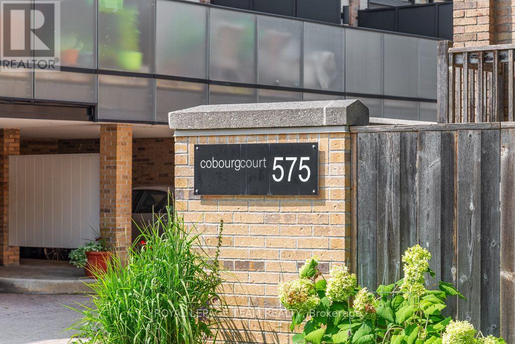 #17 575 OLD ST PATRICK STREET - 34