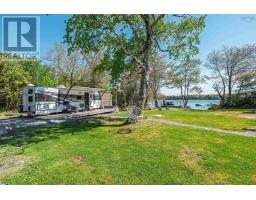 197 Peters Lake Road, Hatchet Lake, NS B3T1P6 Photo 14