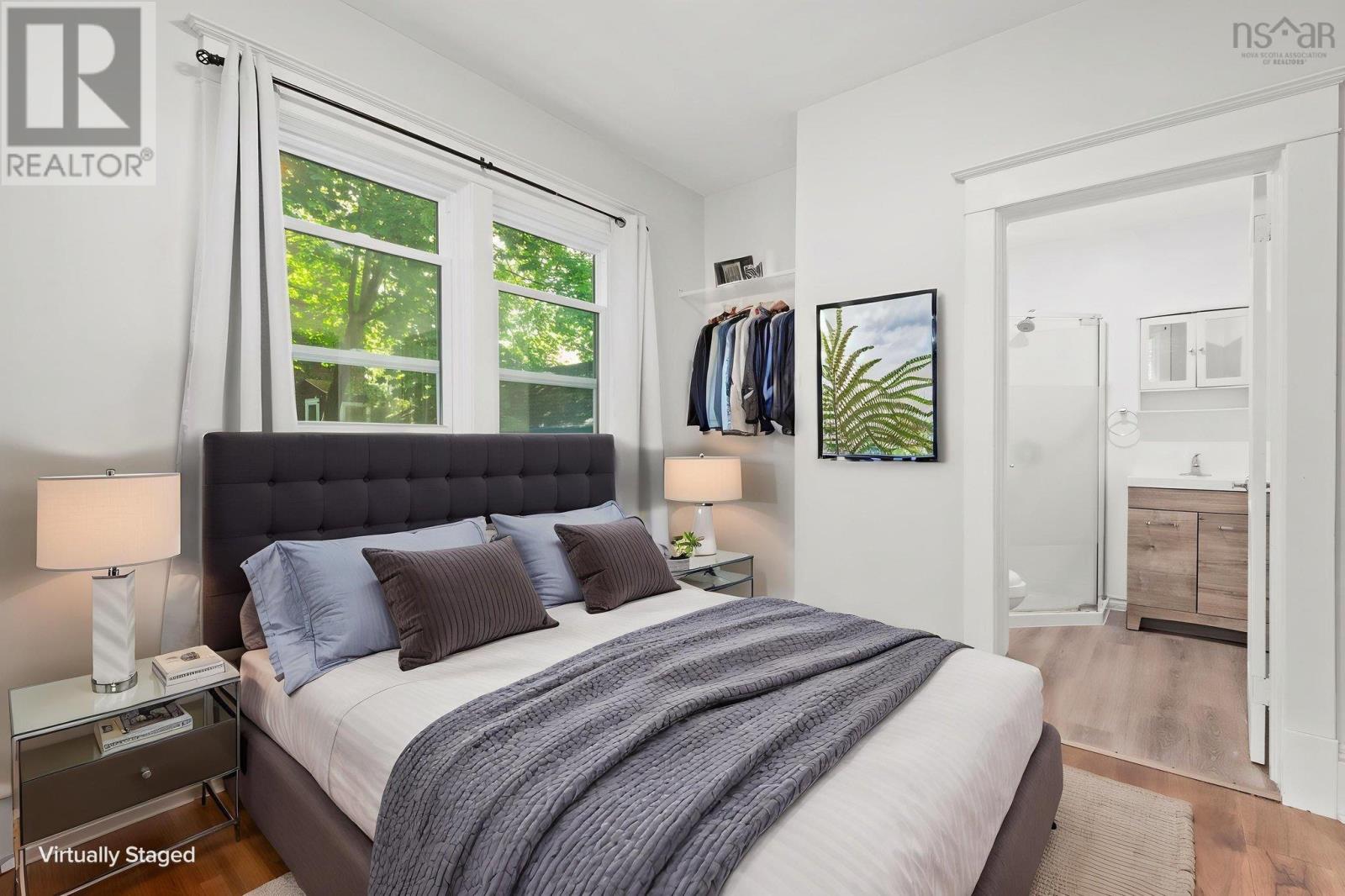 Property 28 of 34 of 1684 Walnut Street