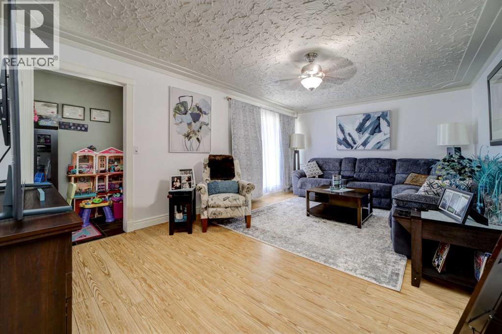 5113 2 Street W - 12