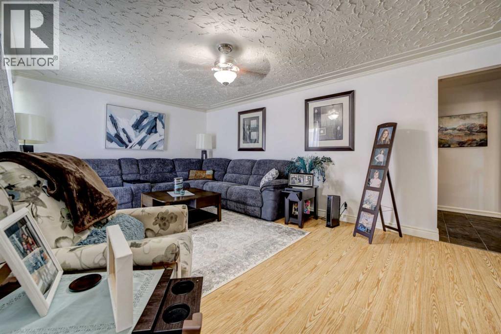 5113 2 Street W - 13