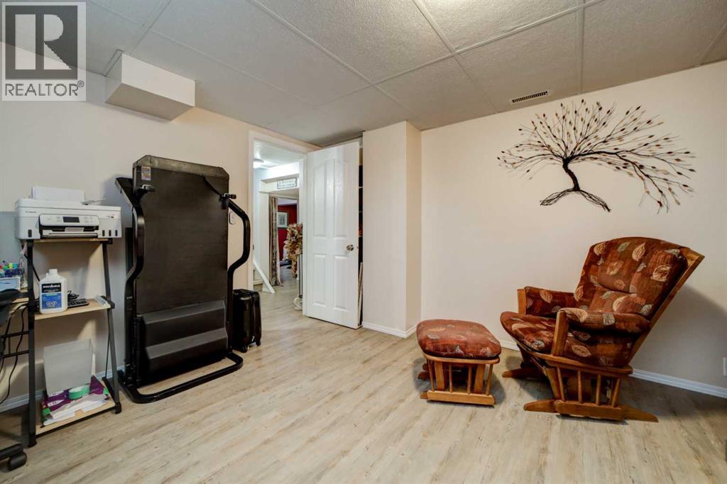 5113 2 Street W - Image 30