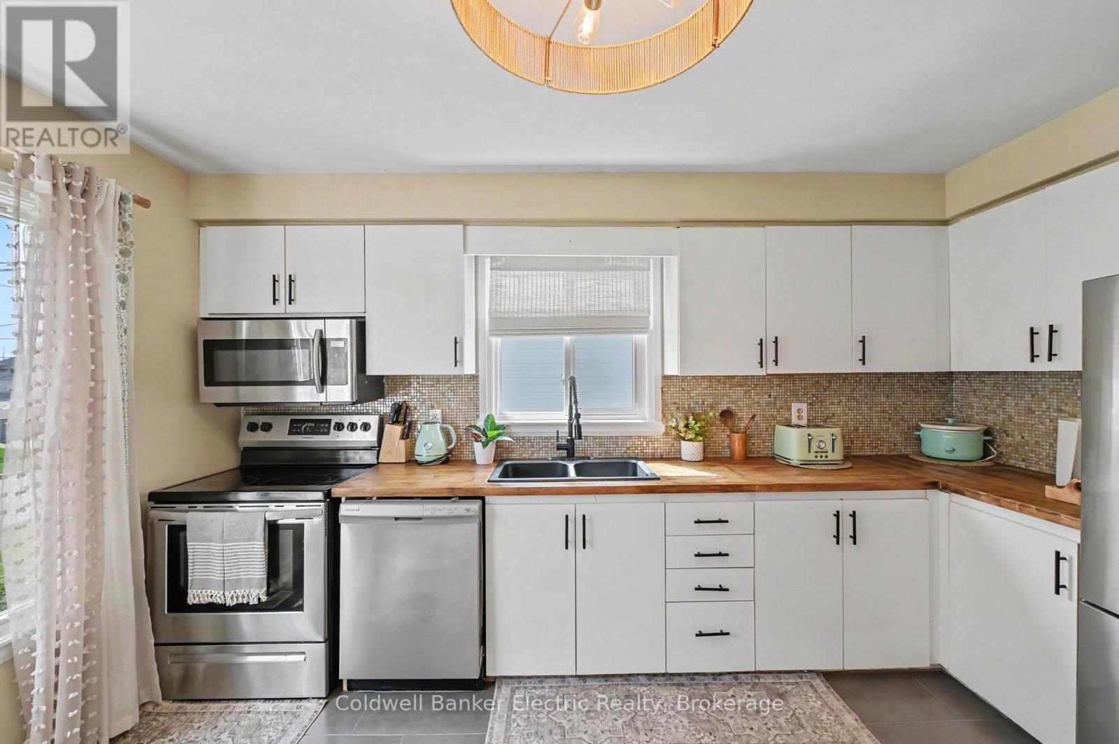 3 MAPLE AVENUE - Image 6