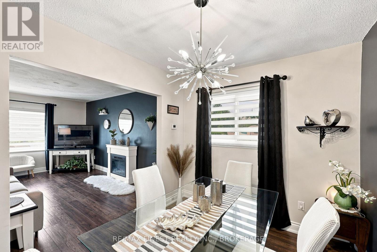 581 DIVISION STREET - Image 16