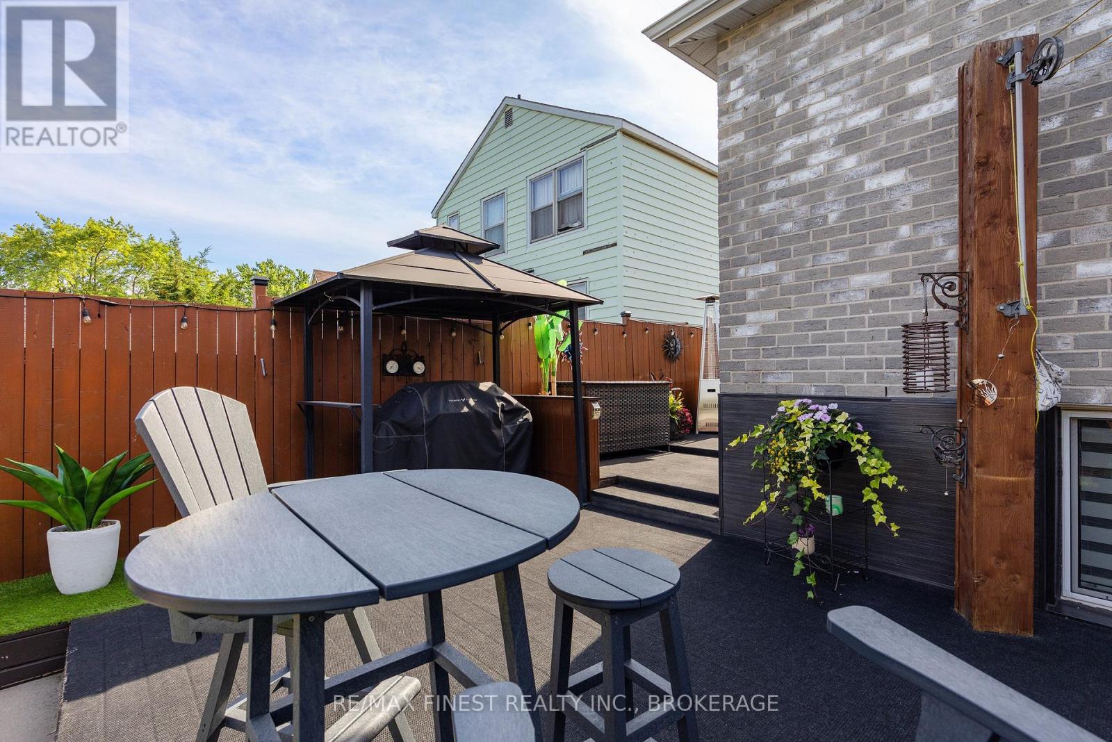 581 DIVISION STREET - Image 39