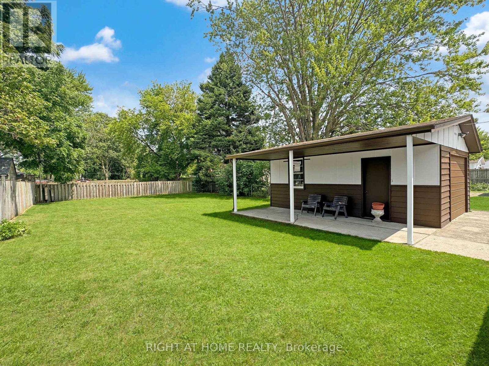 326 AVONDALE ROAD - 14