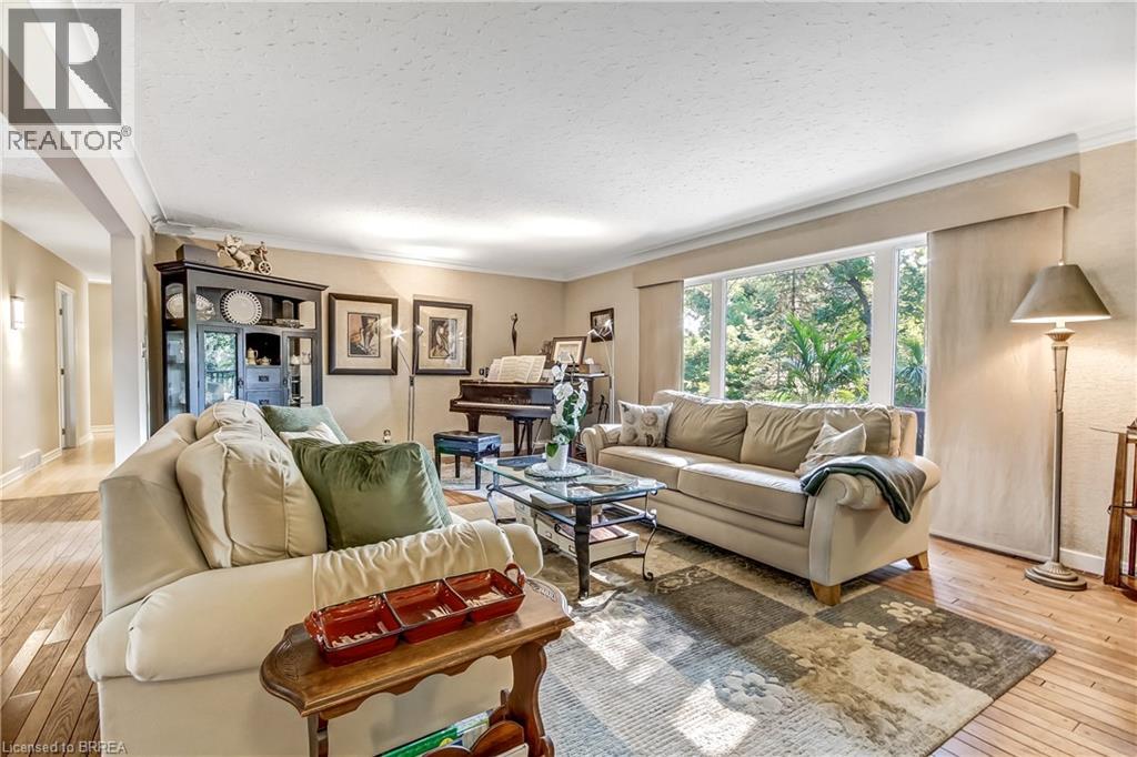 19 OAKLEY Road - Image 10