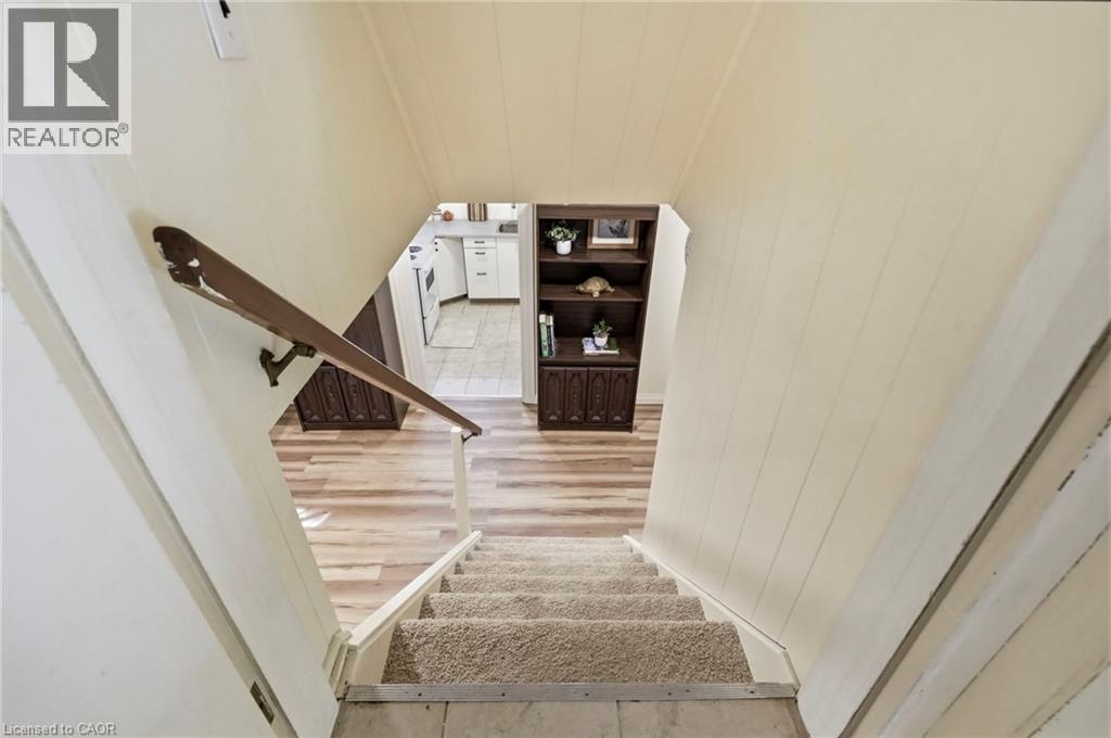31 VALERIE Drive - 26