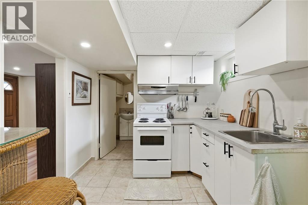 31 VALERIE Drive - 30