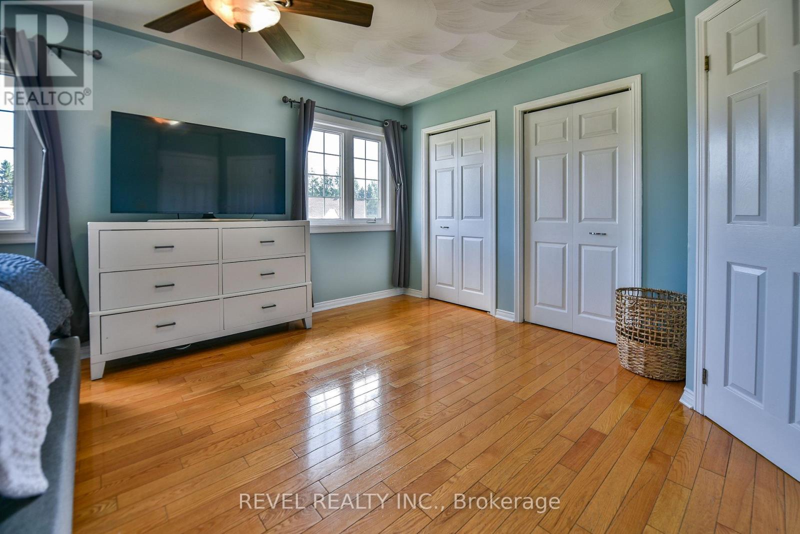43 PLEASANT AVENUE - 17