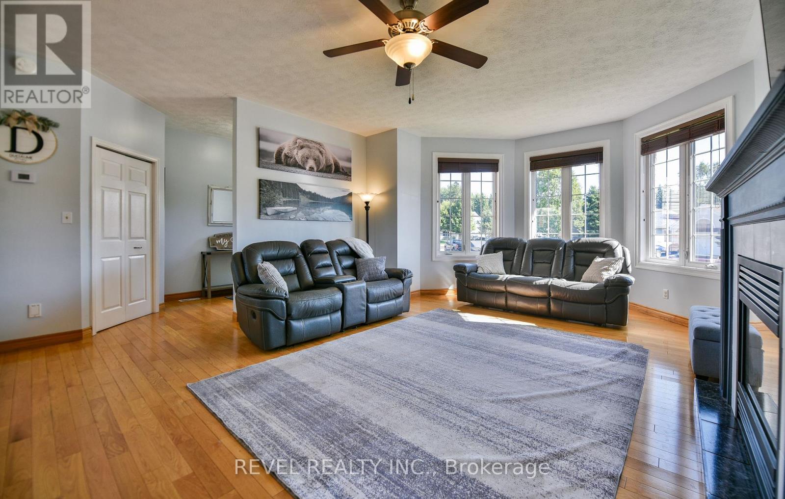 43 PLEASANT AVENUE - Image 3