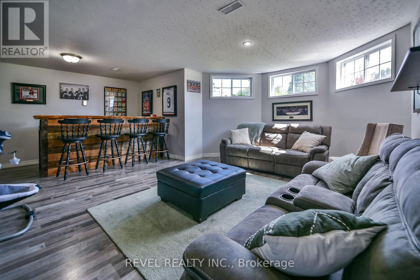 43 PLEASANT AVENUE - Image 33