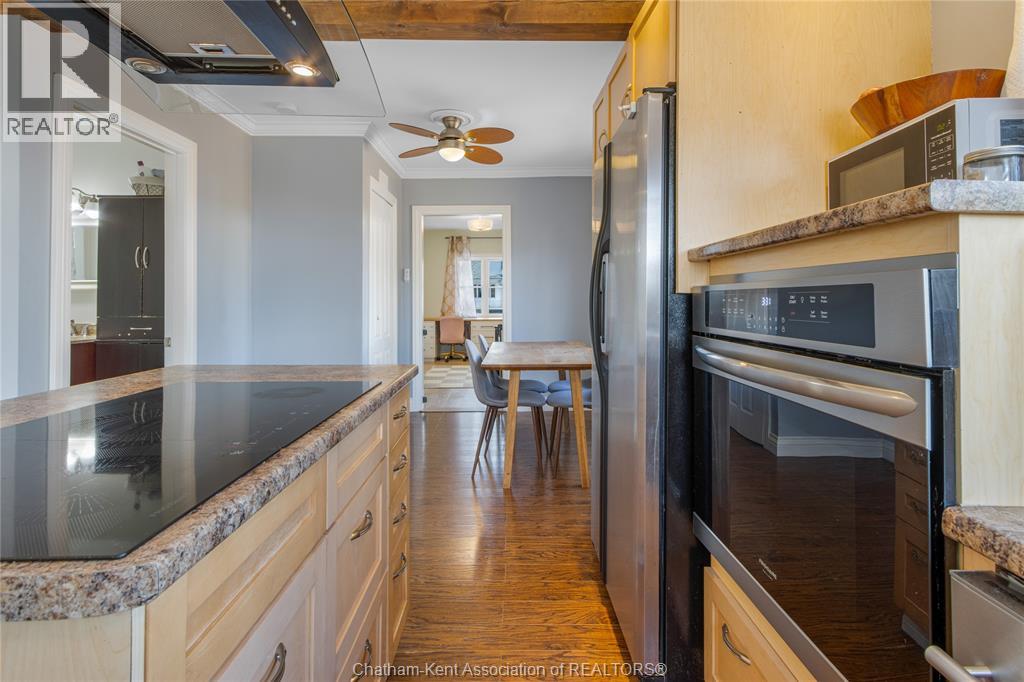 310 MCNAUGHTON AVENUE East - 12
