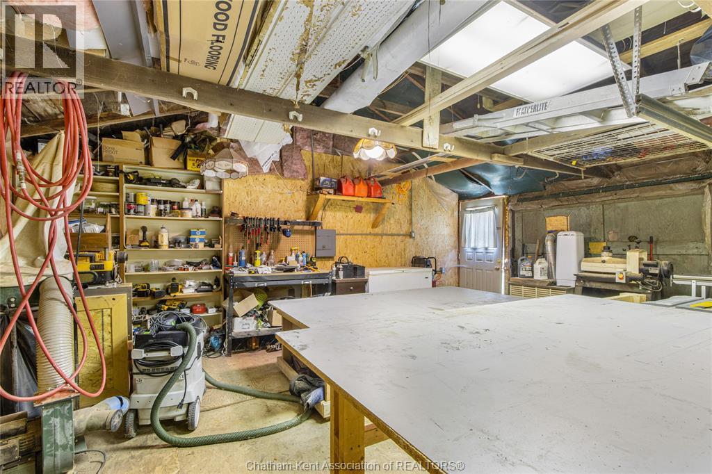 310 MCNAUGHTON AVENUE East - 32
