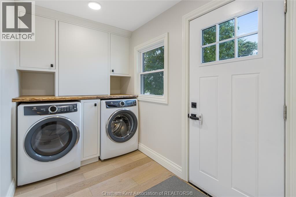 310 MCNAUGHTON AVENUE East - Image 6