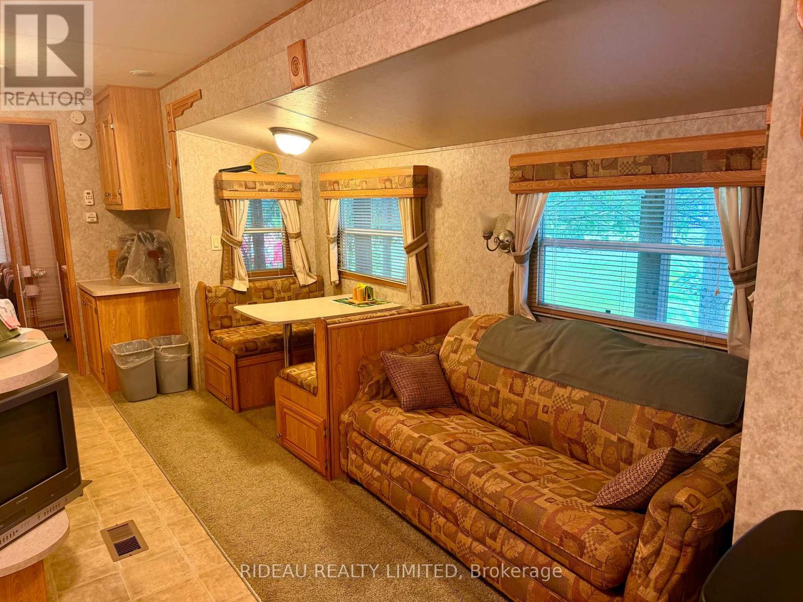 #UNIT 13 4350 R43 ROAD - Image 7