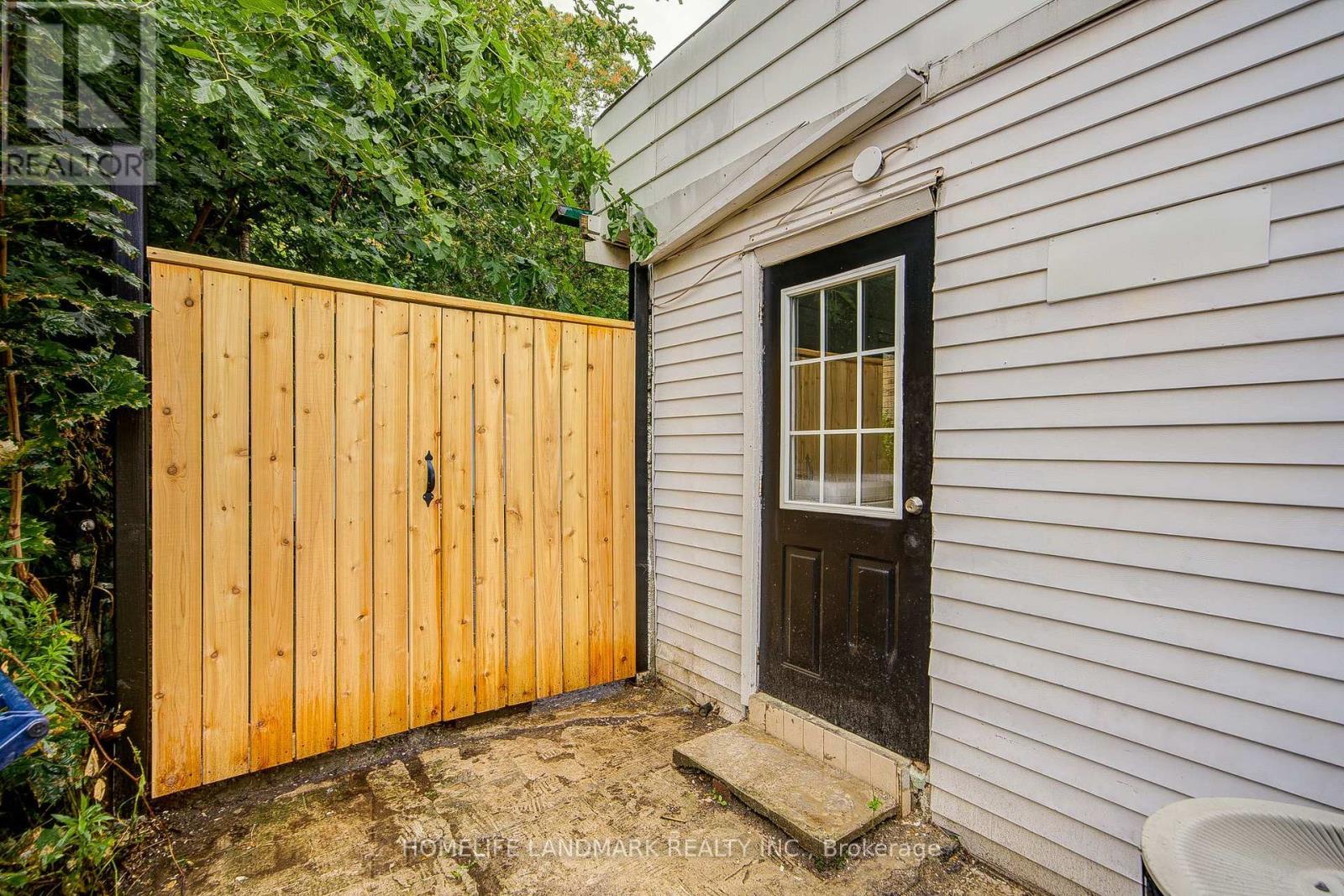 430 PHARMACY AVENUE - Image 28