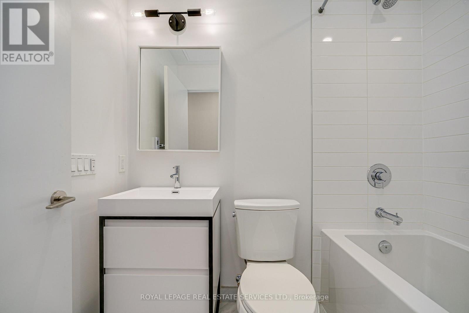 #131 156 LOGAN AVENUE - 14